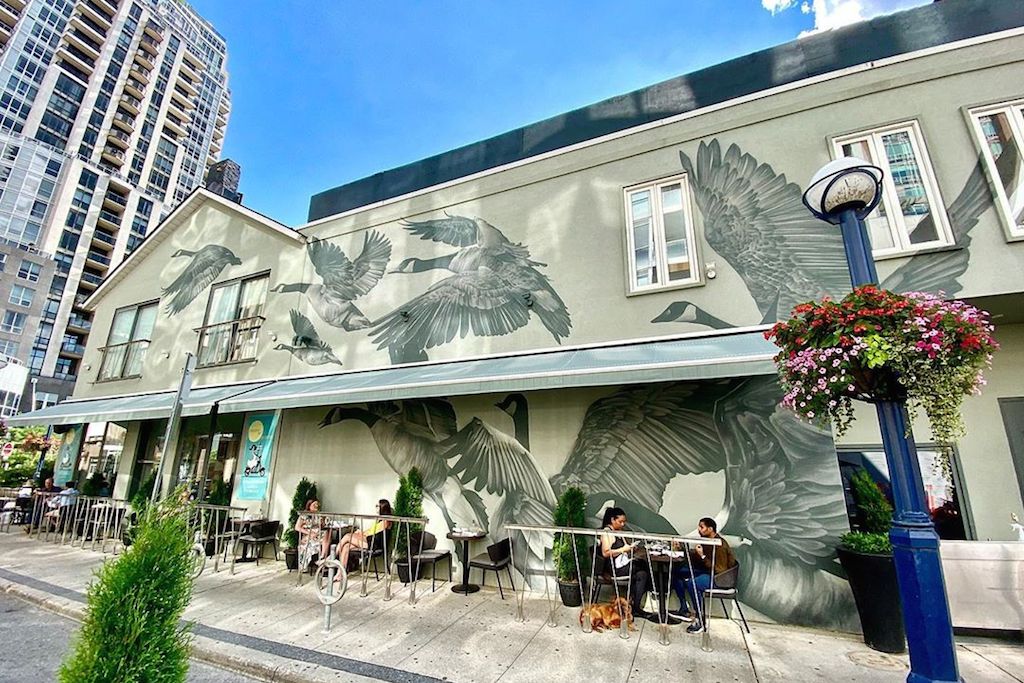 Yorkville murals