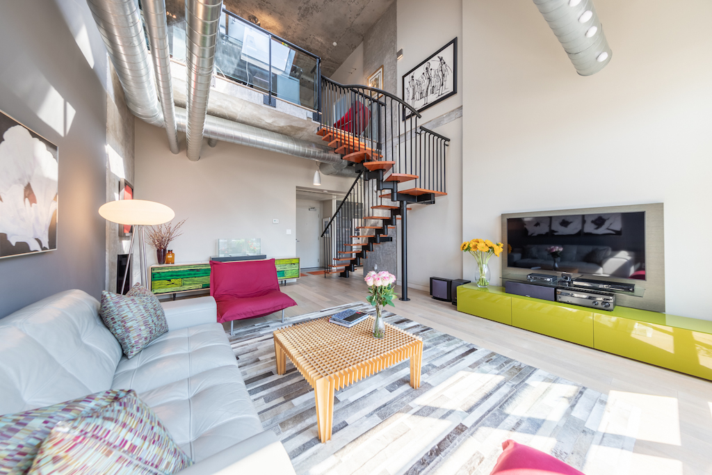 261 king st e unit 606