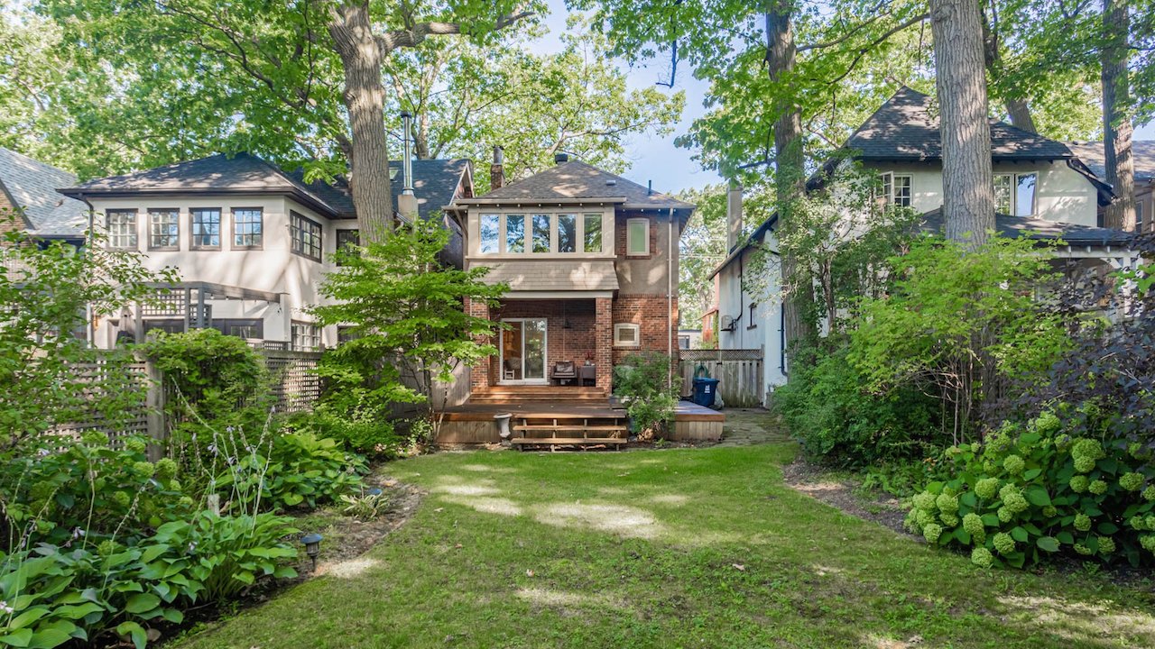 Moore Park Toronto rental backyard