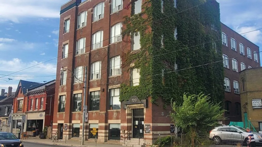 Annex office building CSI