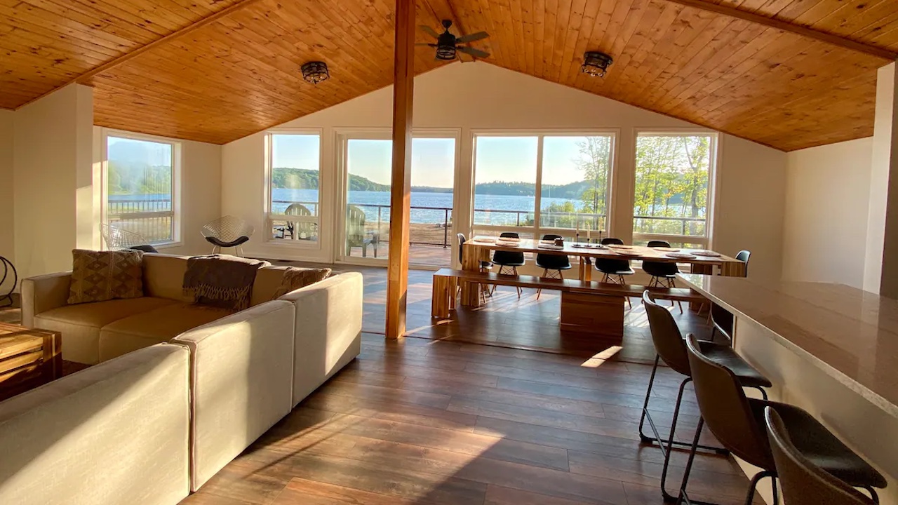 Doug Ford's old cottage on Airbnb