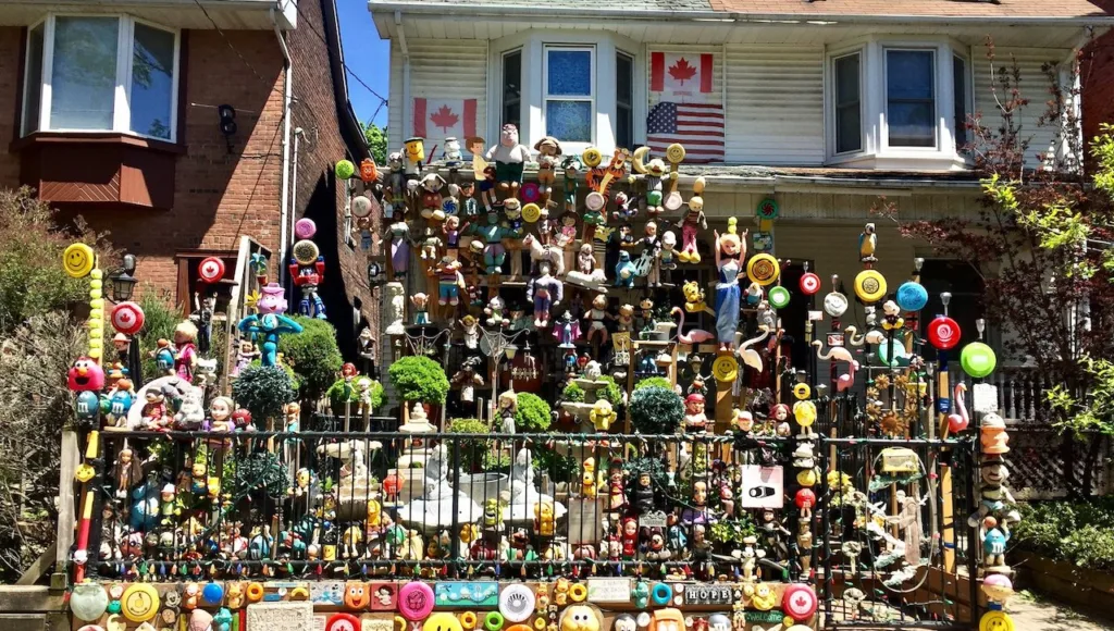 Leslieville Dollhouse on the market for sale