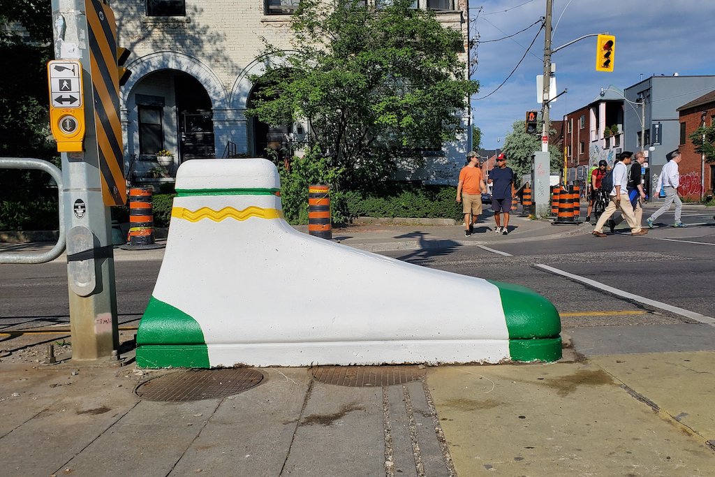 new work by street artist Lewis Mallard