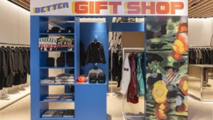 Holt Renfrew ON 3 store pop-up